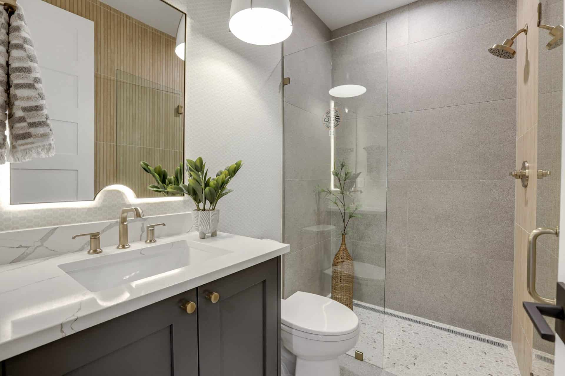 Guy's Floor Gallery Image - Bathroom